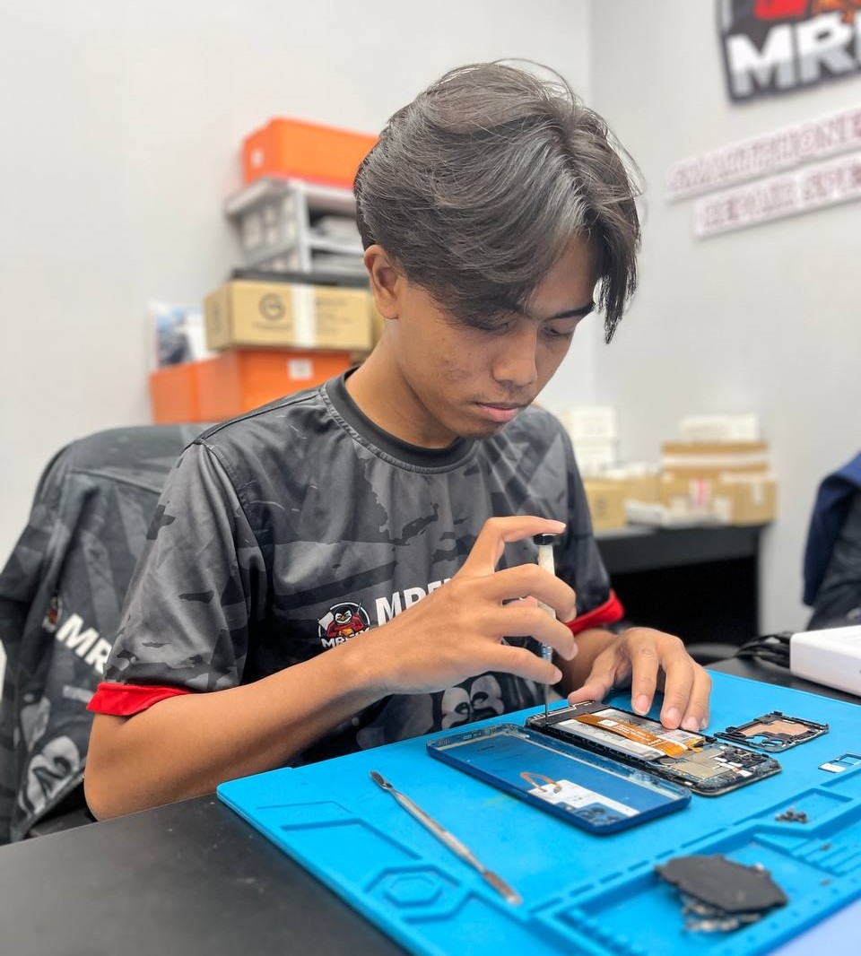 Repair fon Kota Warisan Sepang