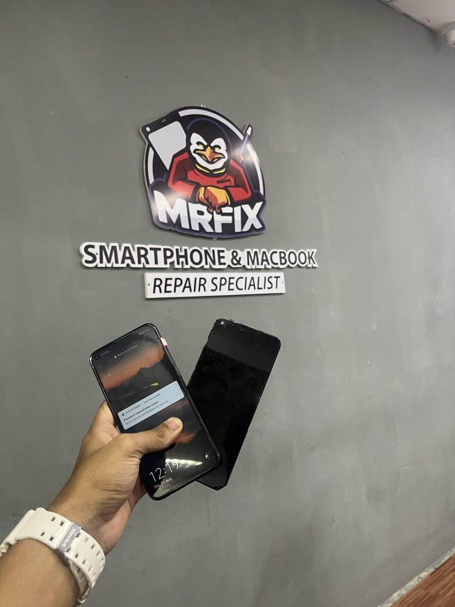 repair motherboard Saujana Utama — gambar peranti sebelum atau selepas pemeriksaan